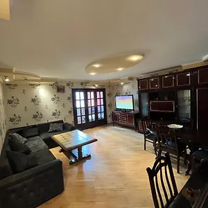 Happy In Апартаменты Тбилиси